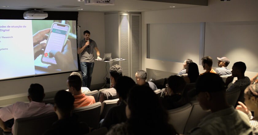 Saiba o que é uma comunidade de inovação e para que ela serve